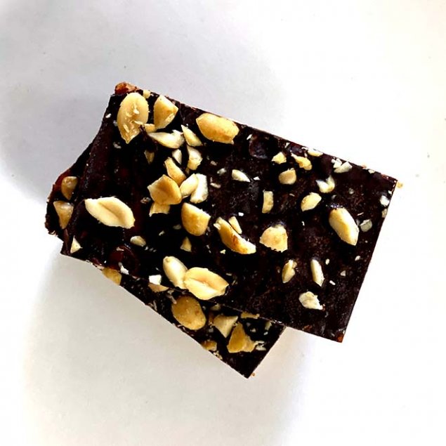 vegan dessert delivery snickers slice